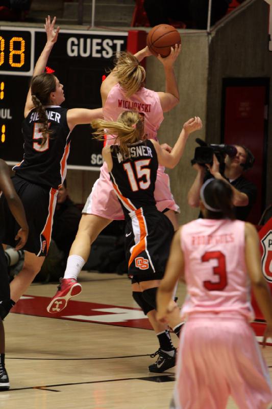 2013-02-10 13:23:18 ** Basketball, Damenbasketball, Iwalani Rodrigues, Oregon State, Taryn Wicijowski, Utah Utes ** 