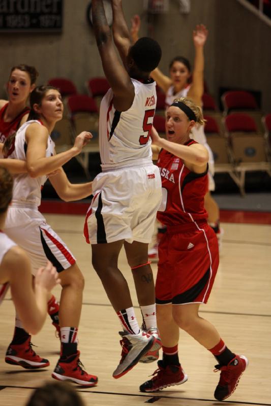 2013-11-15 19:01:15 ** Basketball, Cheyenne Wilson, Emily Potter, Malia Nawahine, Nebraska, Utah Utes, Women's Basketball ** 