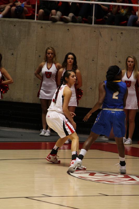 2013-12-30 19:24:51 ** Basketball, Damenbasketball, Malia Nawahine, UC Santa Barbara, Utah Utes ** 