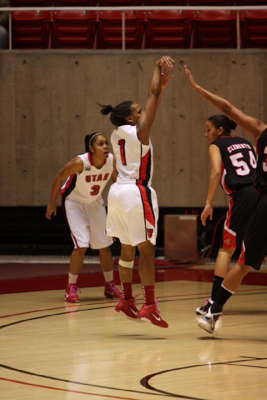2011-02-09 19:05:19 ** Basketball, Damenbasketball, Iwalani Rodrigues, Janita Badon, SDSU, Utah Utes ** 