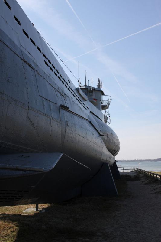 2010-04-07 12:23:52 ** Germany, Laboe, Submarines, Type VII, U 995 ** Port side of U 995.