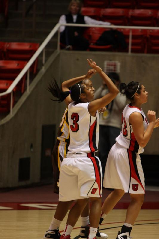 2011-01-15 15:38:04 ** Basketball, Brittany Knighton, Iwalani Rodrigues, Utah Utes, Women's Basketball, Wyoming ** 