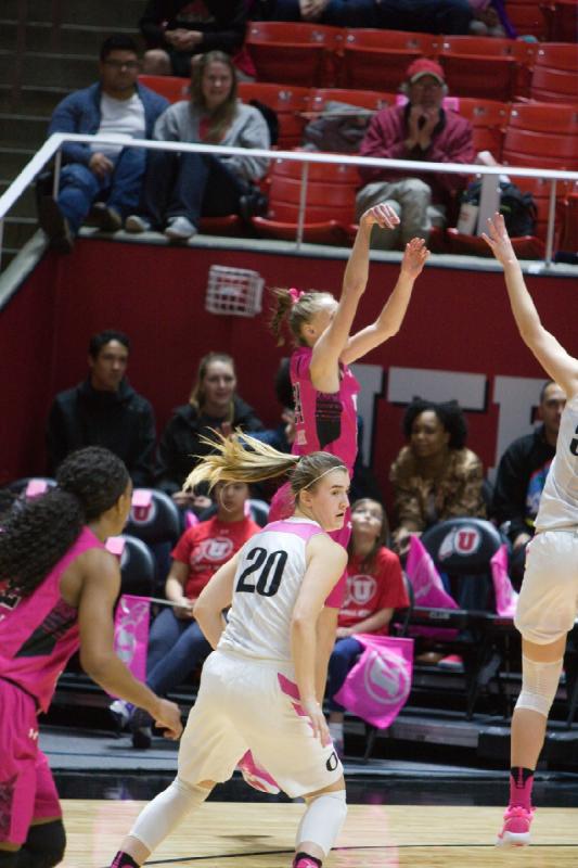 2017-02-17 18:36:06 ** Basketball, Damenbasketball, Oregon, Tanaeya Boclair, Tilar Clark, Utah Utes ** 