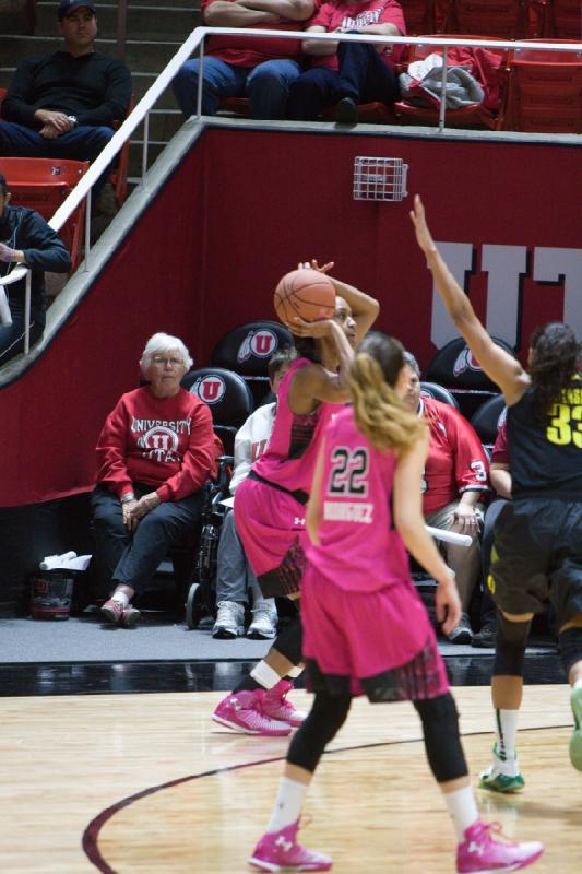 2015-02-20 19:06:00 ** Basketball, Damenbasketball, Danielle Rodriguez, Oregon, Tanaeya Boclair, Utah Utes ** 