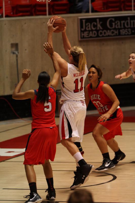 2011-11-05 18:27:58 ** Basketball, Dixie State, Taryn Wicijowski, Utah Utes, Women's Basketball ** 