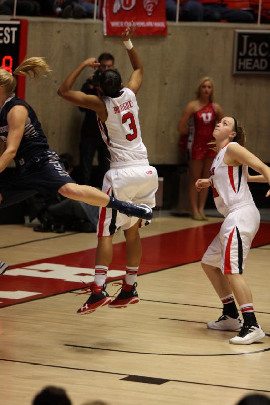 2012-11-27 20:04:55 ** Basketball, Iwalani Rodrigues, Paige Crozon, Utah State, Utah Utes, Women's Basketball ** 