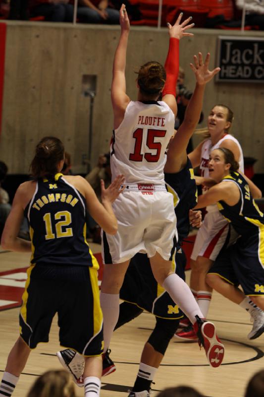 2012-11-16 17:25:28 ** Basketball, Damenbasketball, Michelle Plouffe, Michigan, Taryn Wicijowski, Utah Utes ** 