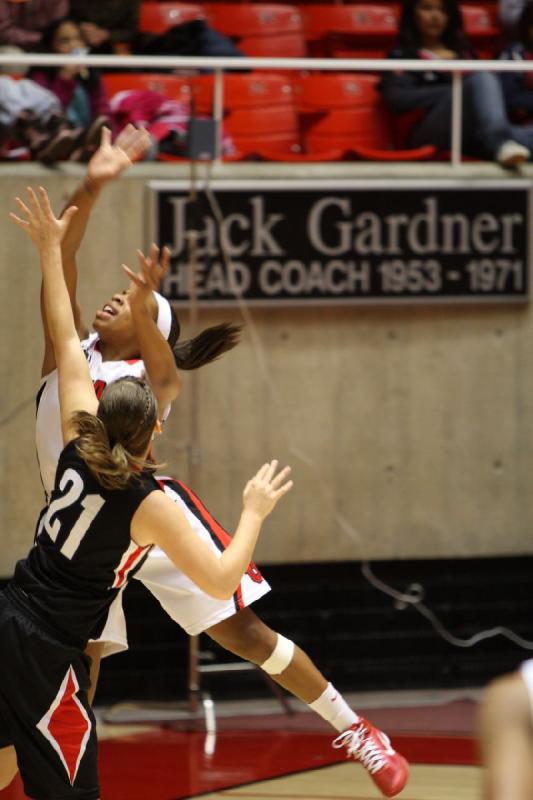 2010-12-20 20:00:00 ** Basketball, Janita Badon, Southern Oregon, Utah Utes, Women's Basketball ** 