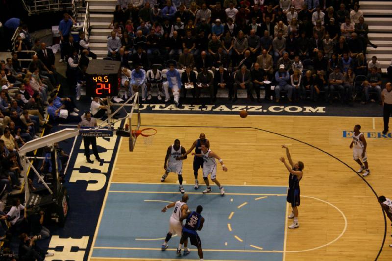 2008-03-03 20:49:52 ** Basketball, Utah Jazz ** Freiwurf von Dirk Nowitzki.