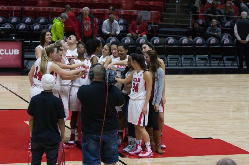 2014-12-03 19:40:47 ** Basketball, Cheyenne Wilson, Damenbasketball, Danielle Rodriguez, Devri Owens, Emily Potter, Gabrielle Bowie, Jada Matthews, Joeseta Fatuesi, Katie Kuklok, Malia Nawahine, Nakia Arquette, Paige Crozon, Tanaeya Boclair, Taryn Wicijowski, Utah State, Utah Utes, Valerie Nawahine, Wendy Anae ** 