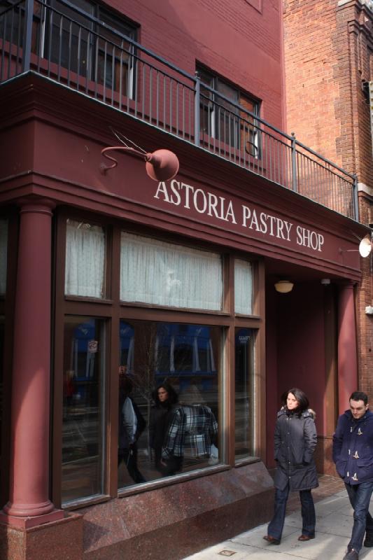 2014-03-08 15:31:16 ** Detroit, Michigan ** This store had some very nice pastries.