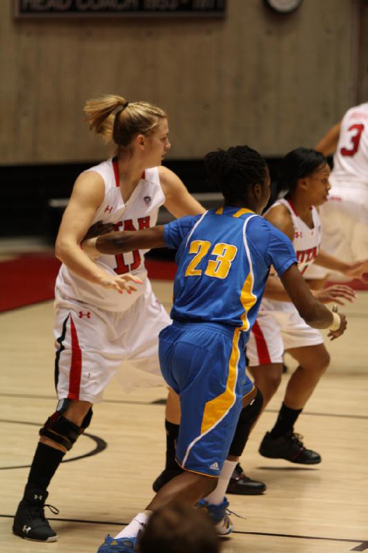 2012-01-26 19:18:10 ** Basketball, Iwalani Rodrigues, Janita Badon, Taryn Wicijowski, UCLA, Utah Utes, Women's Basketball ** 