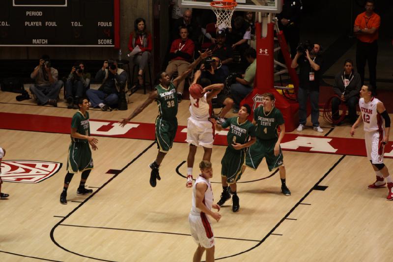 2012-11-16 19:29:33 ** Basketball, Men's Basketball, Sacramento State, Utah Utes ** 