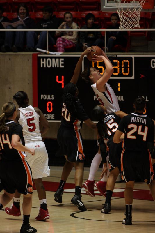 2012-03-01 19:06:21 ** Basketball, Cheyenne Wilson, Damenbasketball, Michelle Plouffe, Oregon State, Utah Utes ** 