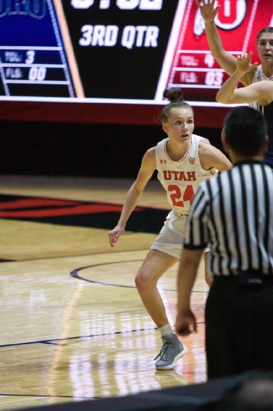 2017-12-21 14:02:32 ** Basketball, Damenbasketball, Oral Roberts, Tilar Clark, Utah Utes ** 