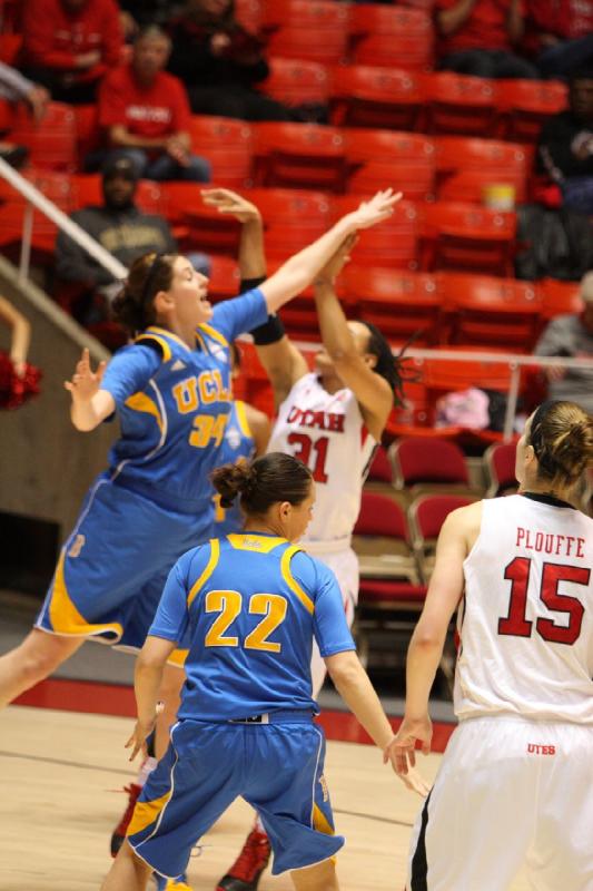 2014-03-02 15:12:17 ** Basketball, Ciera Dunbar, Michelle Plouffe, UCLA, Utah Utes, Women's Basketball ** 