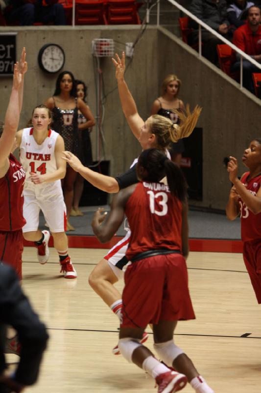 2013-01-06 14:57:08 ** Basketball, Damenbasketball, Paige Crozon, Stanford, Taryn Wicijowski, Utah Utes ** 
