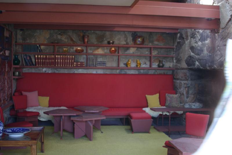 2007-04-14 14:55:02 ** Phoenix, Taliesin West ** If I am not mistaken this was a dining room. 2007-04-14 14:55:02 ** Phoenix, Taliesin West ** If I am not mistaken this was a dining room.