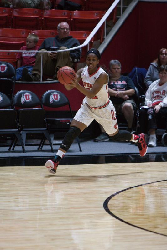 2015-11-13 18:01:08 ** Basketball, Damenbasketball, South Dakota, Tanaeya Boclair, Utah Utes ** 