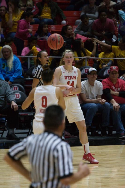 2016-11-30 19:30:49 ** Basketball, Damenbasketball, Kiana Moore, Paige Crozon, Southern Utah, Utah Utes ** 