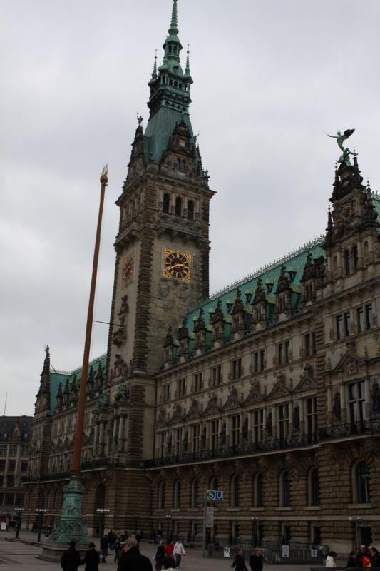 2010-04-05 14:33:40 ** Germany, Hamburg ** The Hamburg City Hall was finished in 1897.