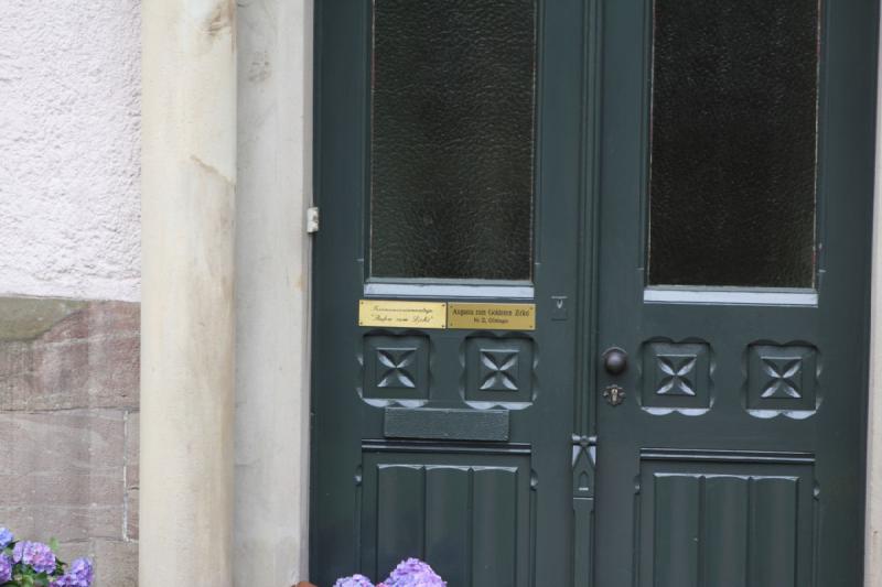 2010-04-16 15:43:42 ** Germany, Göttingen ** Door of the masonic lodge 'Augusta zum Goldenen Zirkel'.