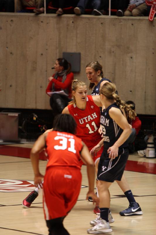 2012-12-08 15:12:46 ** Basketball, BYU, Ciera Dunbar, Damenbasketball, Taryn Wicijowski, Utah Utes ** 