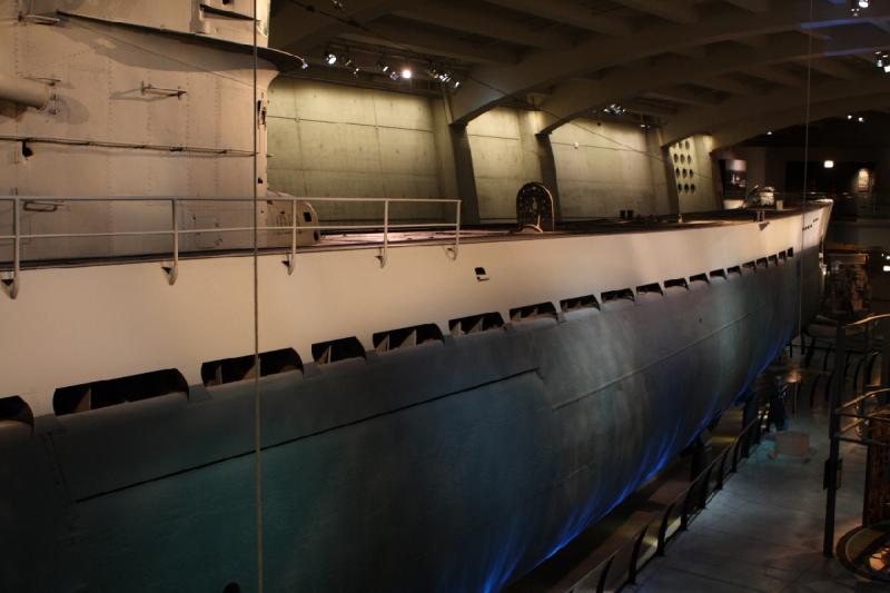 2014-03-11 09:40:13 ** Chicago, Illinois, Museum of Science and Industry, Typ IX, U 505, U-Boote ** Steuerbordseite von U-505.