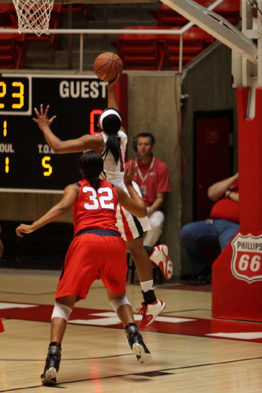 2011-11-05 17:02:55 ** Basketball, Dixie State, Janita Badon, Utah Utes, Women's Basketball ** 