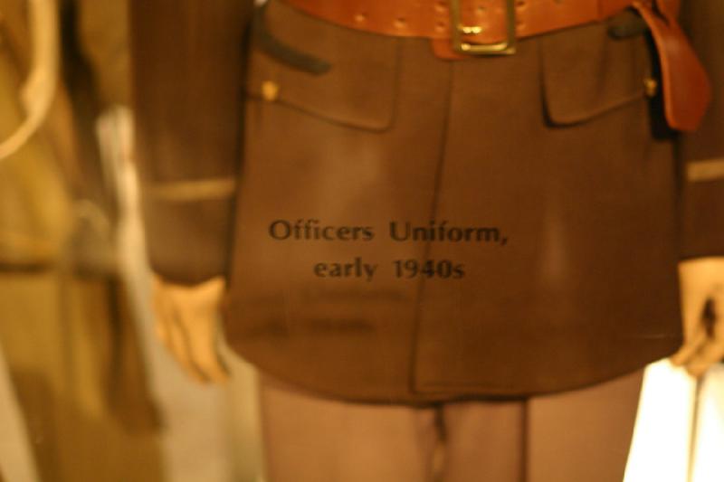 2007-04-08 14:48:48 ** Air Force, Hill AFB, Utah ** Officer's uniform of the early 1940s.