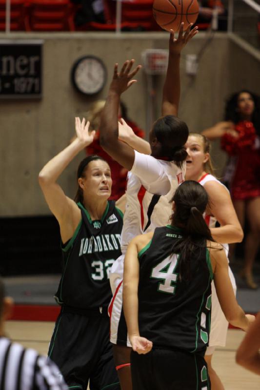 2012-12-29 15:58:44 ** Basketball, Cheyenne Wilson, North Dakota, Taryn Wicijowski, Utah Utes, Women's Basketball ** 