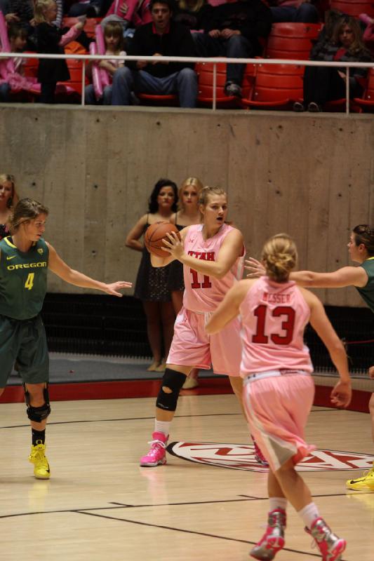 2013-02-08 19:14:24 ** Basketball, Oregon, Rachel Messer, Taryn Wicijowski, Utah Utes, Women's Basketball ** 