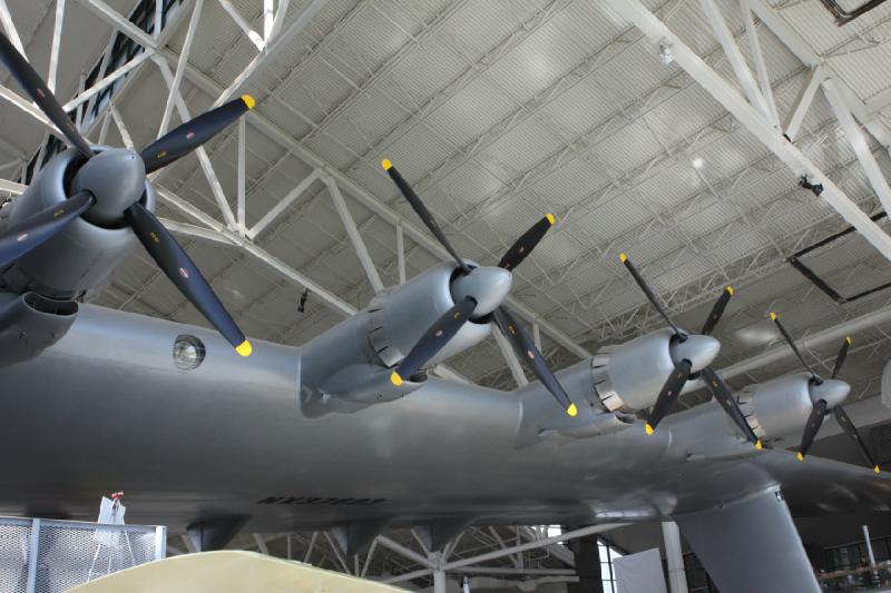 2011-03-26 15:19:28 ** Evergreen Aviation & Space Museum ** Port wings of the Hughes H-4 Hercules with its four engines.