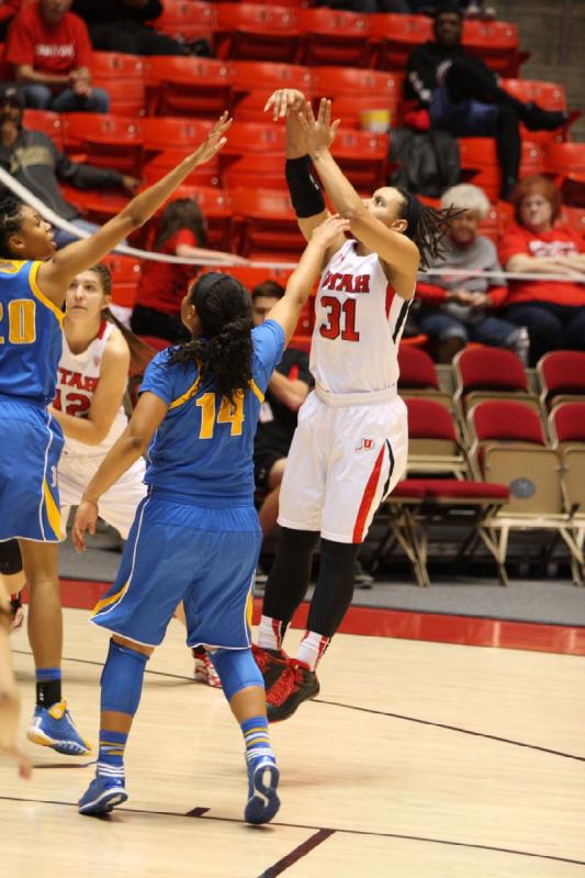2014-03-02 15:27:18 ** Basketball, Ciera Dunbar, Damenbasketball, Emily Potter, UCLA, Utah Utes ** 