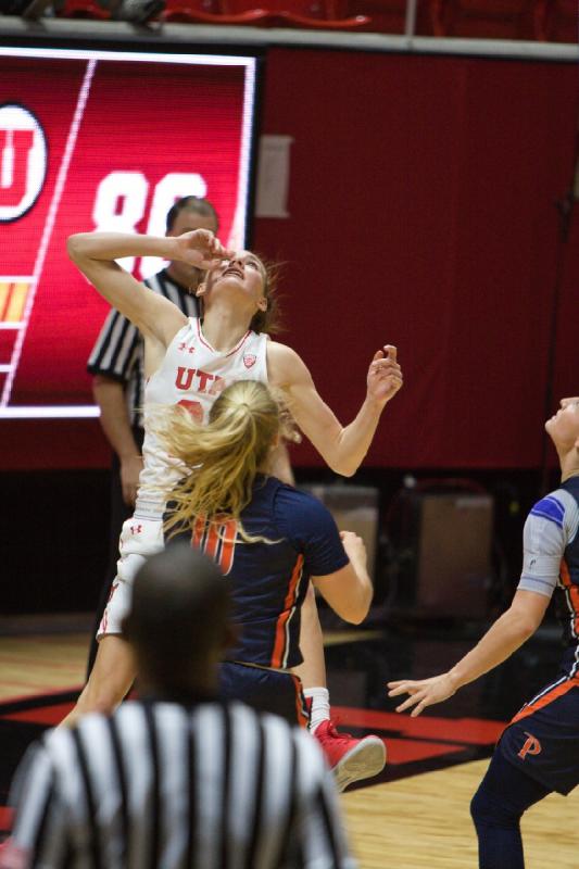 2017-12-05 19:32:38 ** Basketball, Damenbasketball, Pepperdine, Tilar Clark, Utah Utes ** 