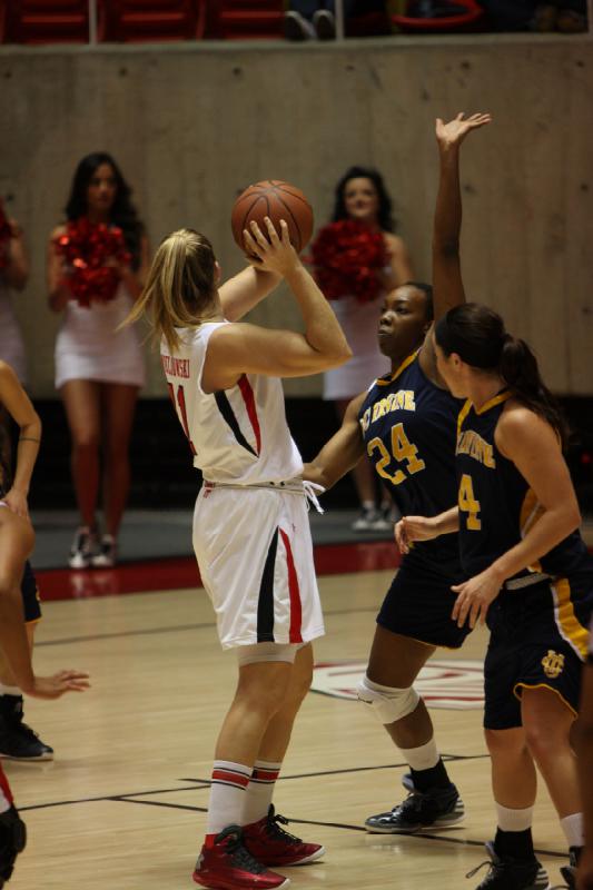 2012-12-20 19:18:22 ** Basketball, Damenbasketball, Taryn Wicijowski, UC Irvine, Utah Utes ** 