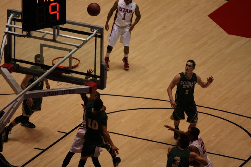 2012-11-16 20:09:41 ** Basketball, Men's Basketball, Sacramento State, Utah Utes ** 