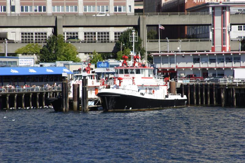 2007-09-01 14:27:40 ** Seattle ** Two fire boats.