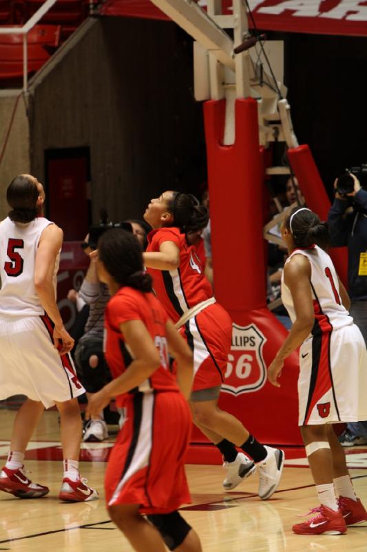 2011-02-01 21:32:37 ** Basketball, Damenbasketball, Janita Badon, Michelle Harrison, UNLV, Utah Utes ** 