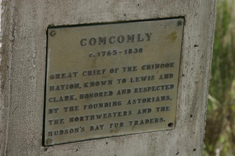 2006-01-28 14:16:56 ** Astoria, Oregon ** Memorial plaque for chief Comcomly.