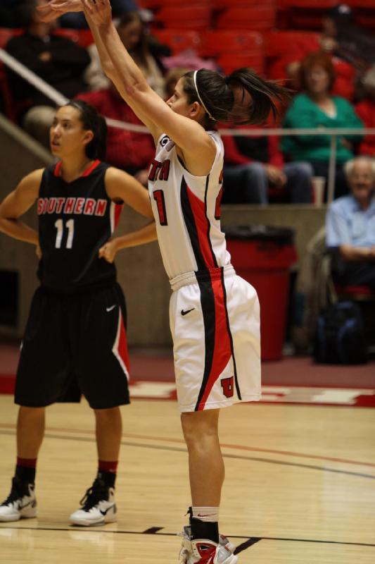 2010-12-20 20:18:51 ** Basketball, Chelsea Bridgewater, Southern Oregon, Utah Utes, Women's Basketball ** 