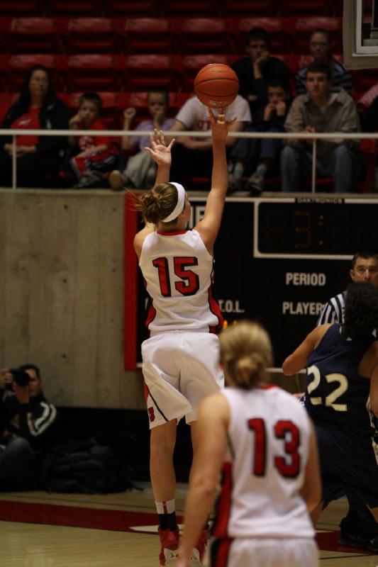 2011-01-01 15:32:56 ** Basketball, Michelle Plouffe, Rachel Messer, Utah State, Utah Utes, Women's Basketball ** 
