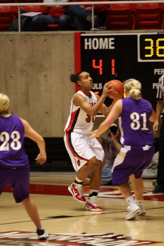 2010-12-06 19:40:38 ** Basketball, Ciera Dunbar, Damenbasketball, Utah Utes, Westminster ** 