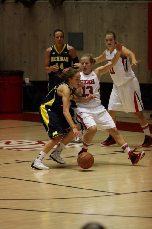 2012-11-16 17:46:08 ** Basketball, Damenbasketball, Michigan, Rachel Messer, Taryn Wicijowski, Utah Utes ** 
