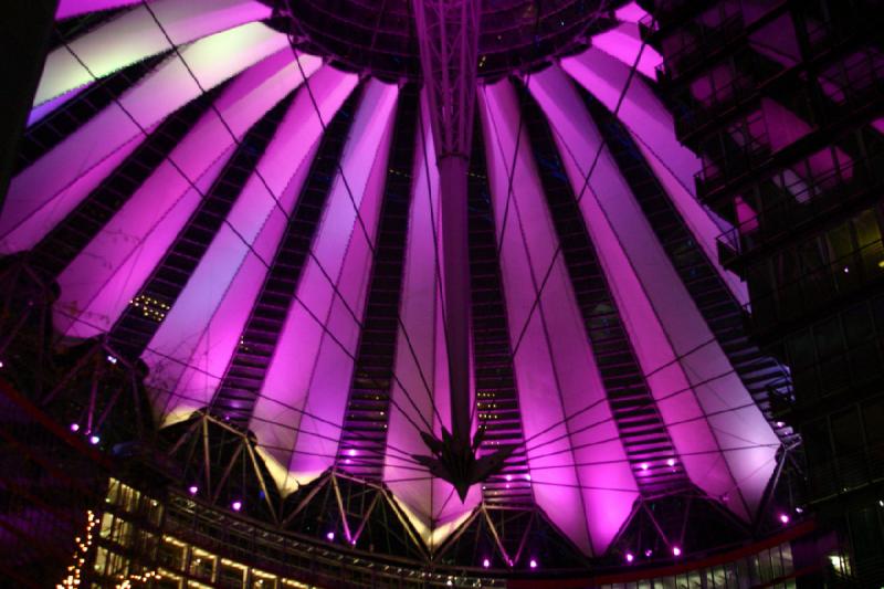 2006-11-27 20:33:52 ** Berlin, Deutschland ** Die Lichterfarbe ändert sich.