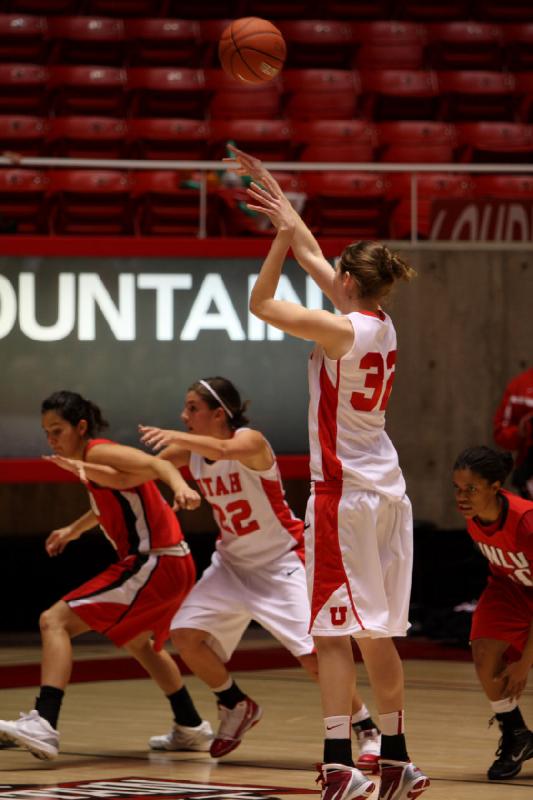 2010-01-16 15:26:10 ** Basketball, Diana Rolniak, Halie Sawyer, UNLV, Utah Utes, Women's Basketball ** 