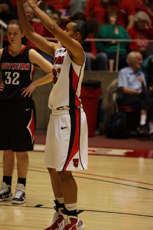 2010-12-20 20:44:31 ** Basketball, Ciera Dunbar, Damenbasketball, Southern Oregon, Utah Utes ** 