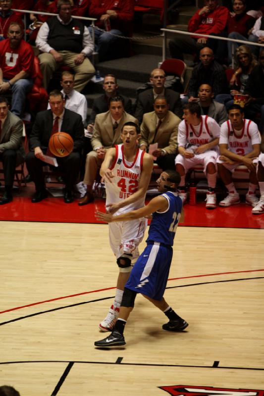 2010-01-23 17:18:18 ** Air Force, Basketball, Jason Washburn, Men's Basketball, Utah Utes ** 