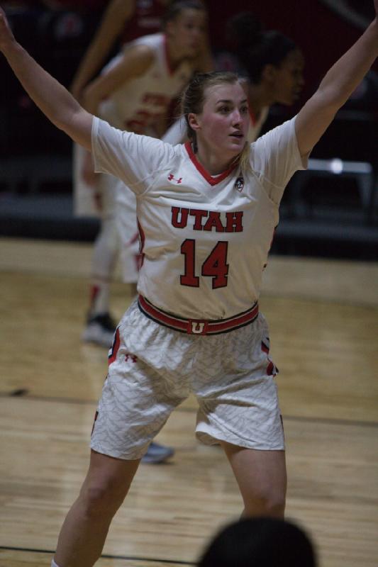 2016-01-02 17:08:50 ** Basketball, Damenbasketball, Danielle Rodriguez, Paige Crozon, Tanaeya Boclair, Utah Utes, Washington State ** 