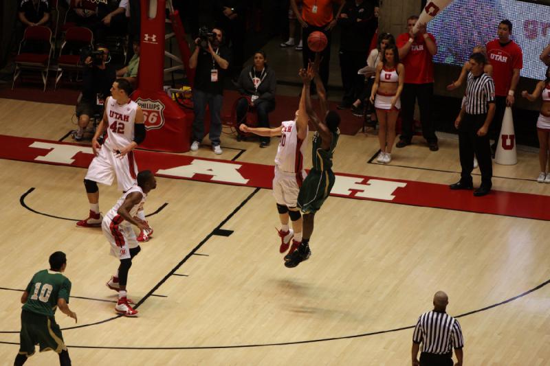 2012-11-16 20:31:50 ** Basketball, Men's Basketball, Sacramento State, Utah Utes ** 